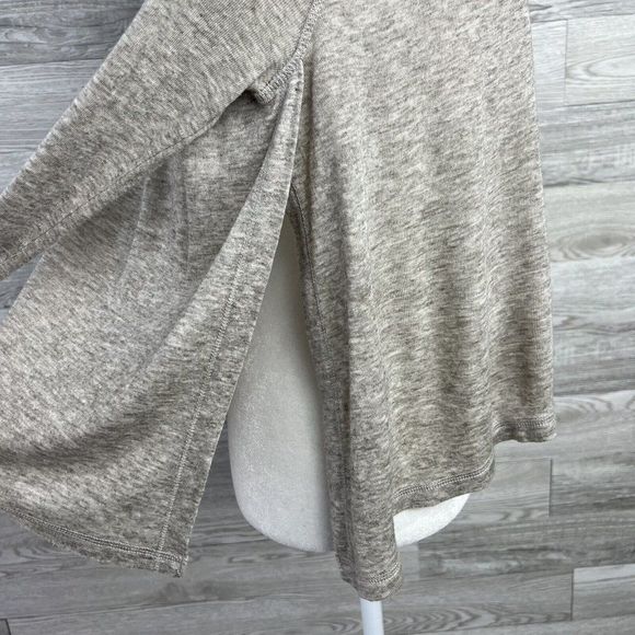 Roots Canada Women’s Small Gray Open Sides Sweater Wool Blend Unique Sweatshirt - Picture 3 of 7